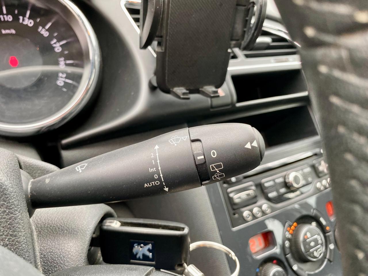 Peugeot 3008 1.6 hdi 8v Active 115cv fap FL UNICO PROPRIETARIO