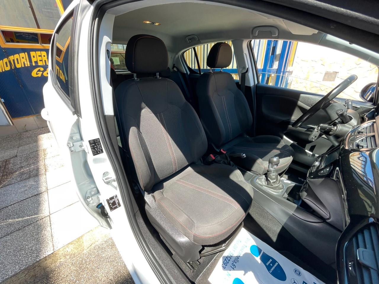 Opel Corsa 1.2 5 porte Black Edition