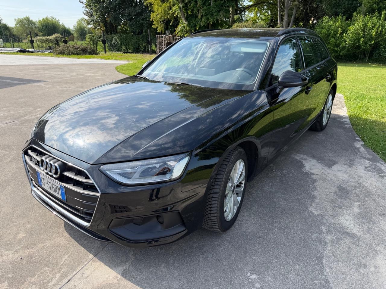 Audi A4 Avant 40 TDI quattro S tronic Business