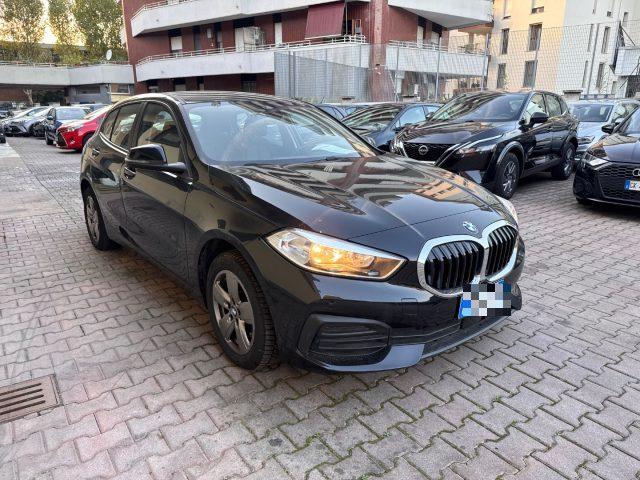 BMW 116 d 5p. Business Advantage