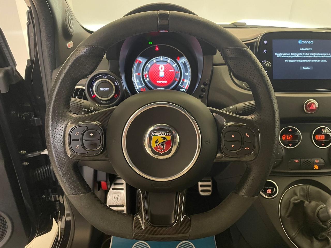 Abarth 695 1.4 Turbo T-Jet 180 CV