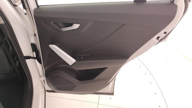 AUDI Q2 1.6 TDI S line Edition