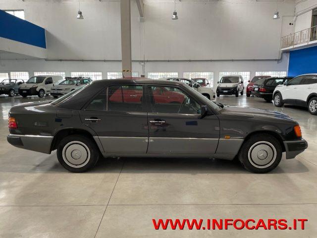 MERCEDES-BENZ 200 E cat W 124 FASCIONATA DA COLLEZIONE