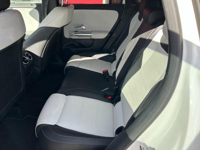 MERCEDES-BENZ GLA 200 d Automatic 4Matic Premium