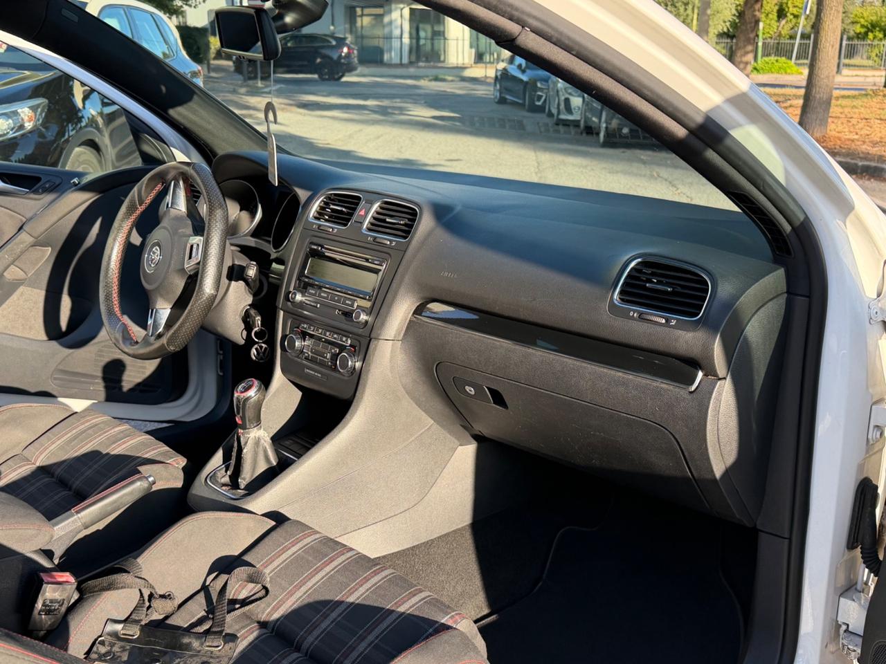 Volkswagen Golf 2.0 TSI 3p. GTI