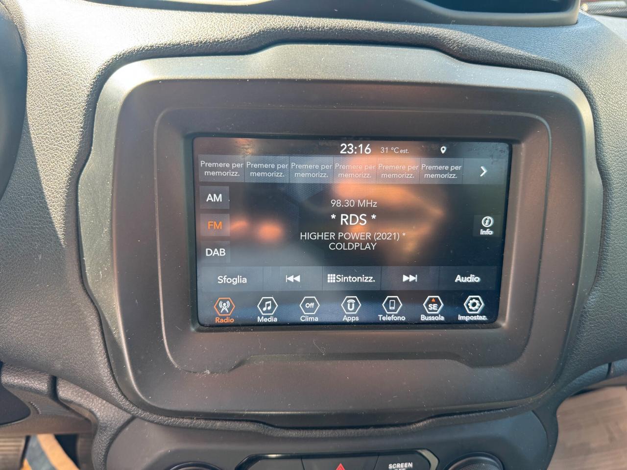Jeep Renegade 1.6 MTJ 120 CV + FARI LED