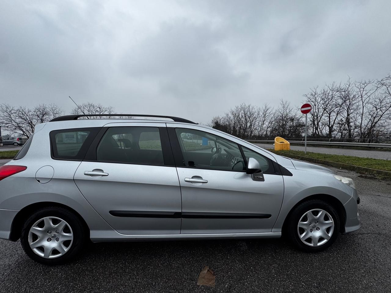 Peugeot 308 1.6 HDi 90CV FAP 5p. Premium