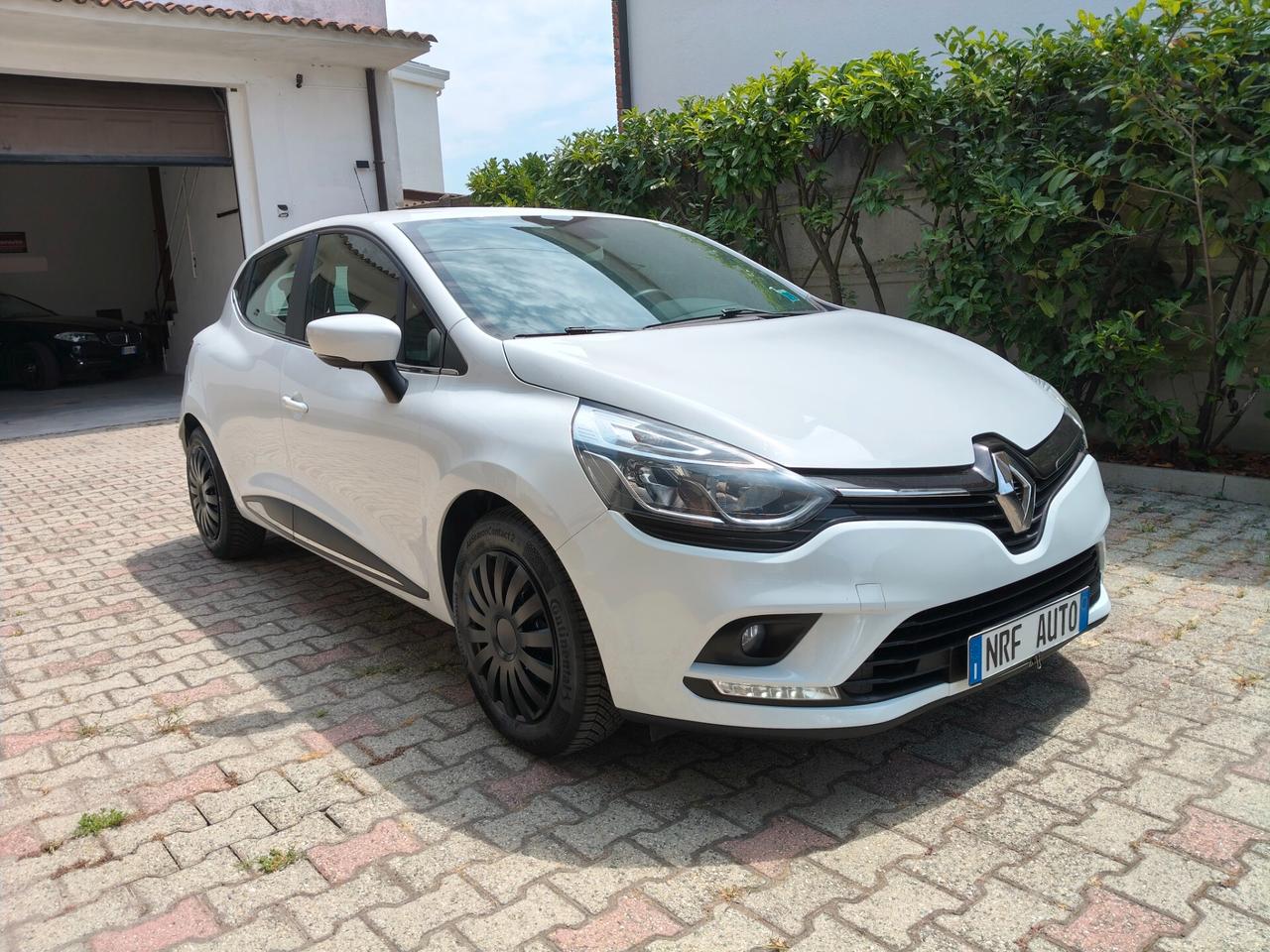 Renault Clio 1.2 75CV 5 porte Zen