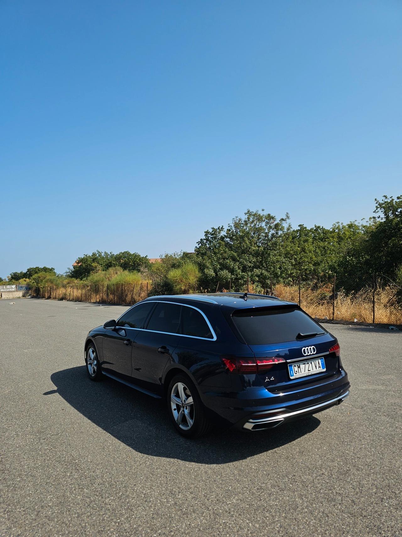 Audi A4 Avant 35 TDI/163 CV S tronic Business Advanced