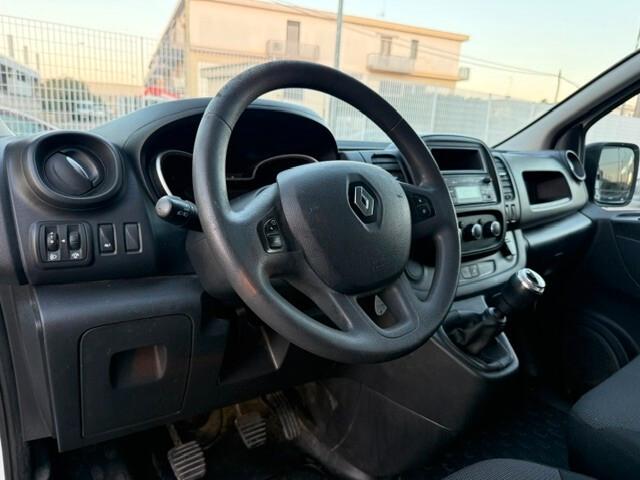 Renault Trafic 2.0 dCi 120 cv P.c T.n Ice 2021