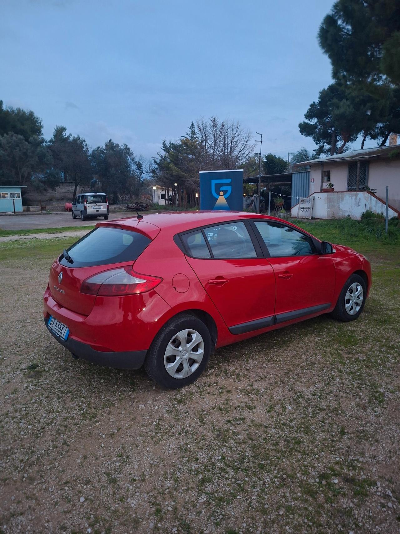 Renault Megane 1.5 dCi 90CV CON GANCIO TRAINO