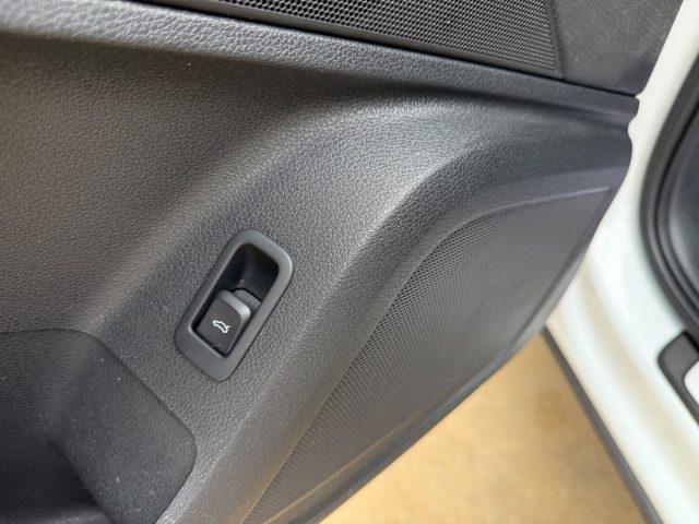 AUDI Q2 S line intern/esterno GARANZIA