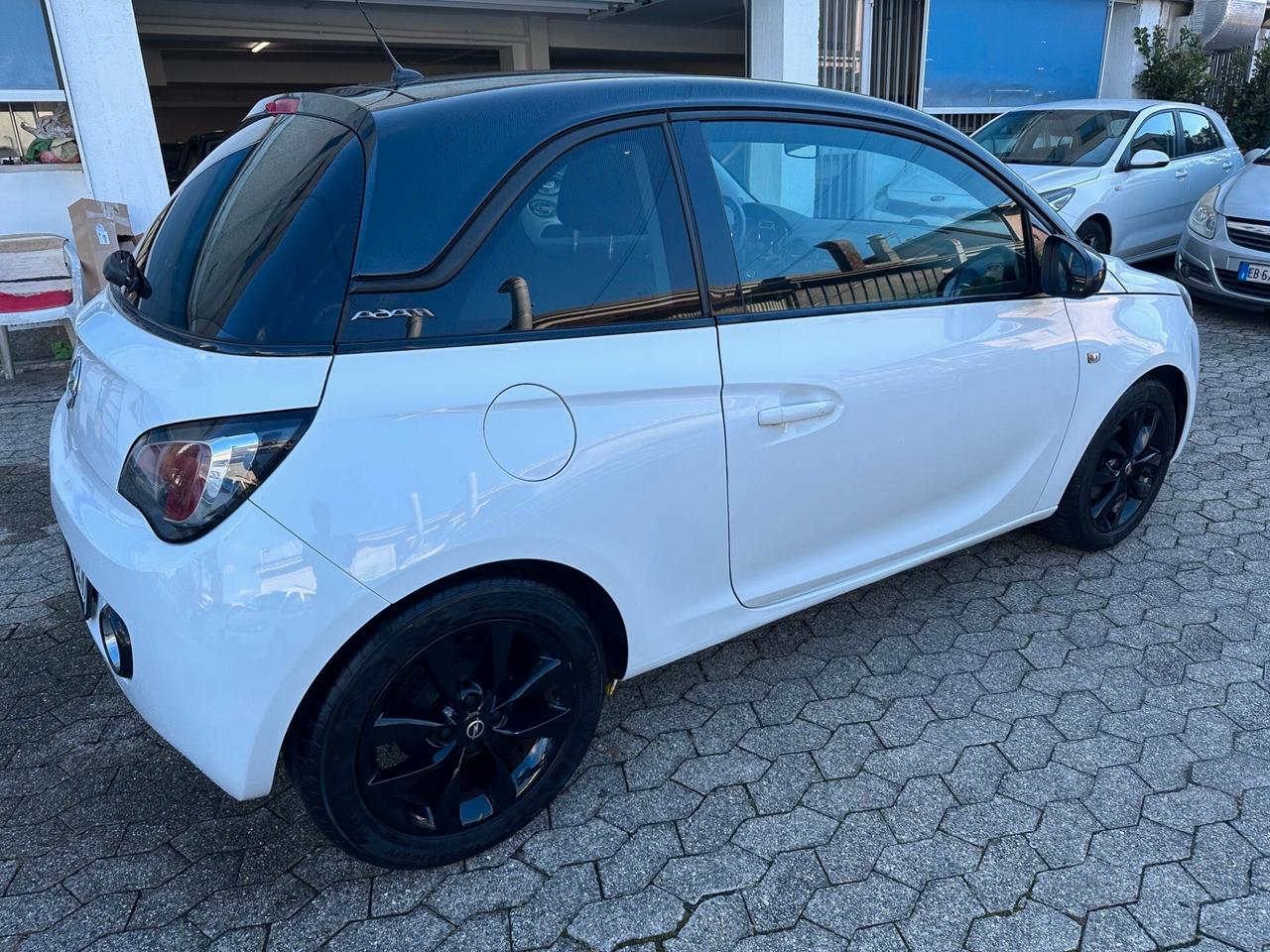 Opel Adam 1.2 70 CV
