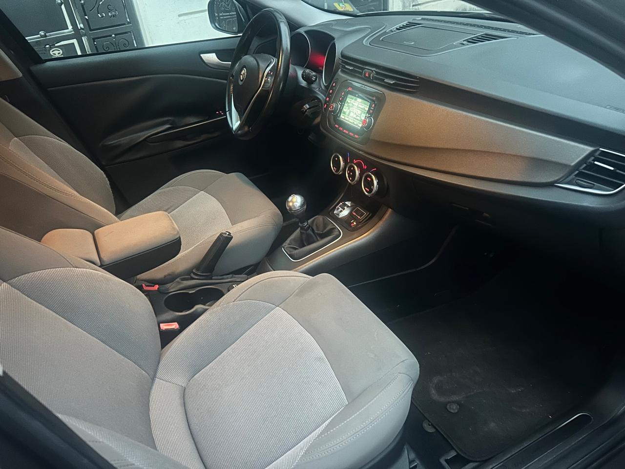 Alfa Romeo Giulietta 1.6 JTDm-2 120 CV Exclusive