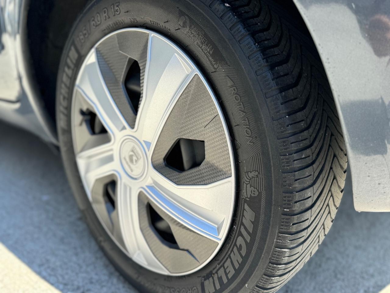 Toyota Yaris 1.3 5 porte 2009 neopatentati