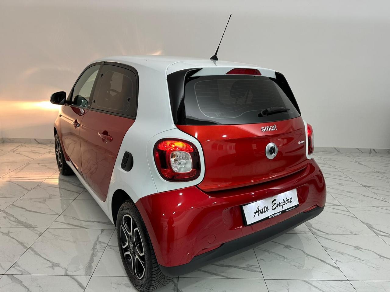 SMART FORFOUR PRIME NAVIGATORE/PELLE/TELECAMERA