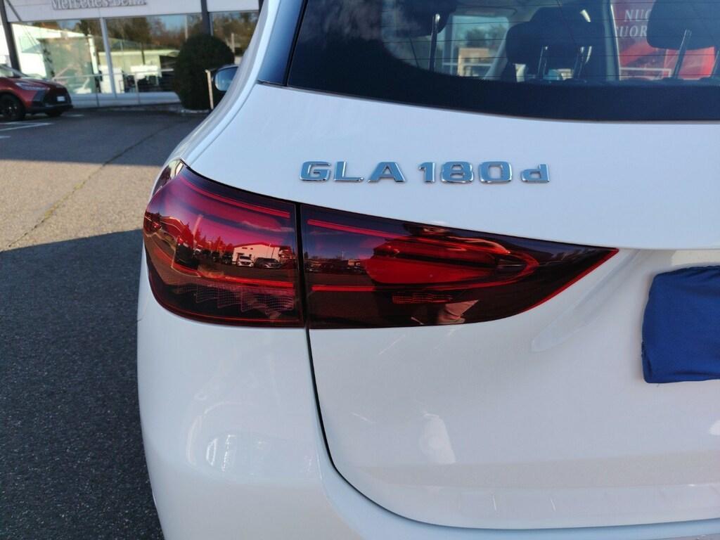 Mercedes GLA 180 180 D Advanced 8G-DCT