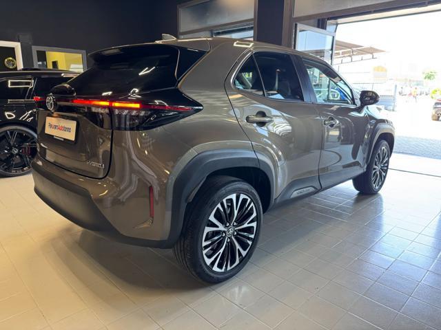 TOYOTA Yaris Cross 1.5 Hybrid 5p. E-CVT AWD-i Lounge
