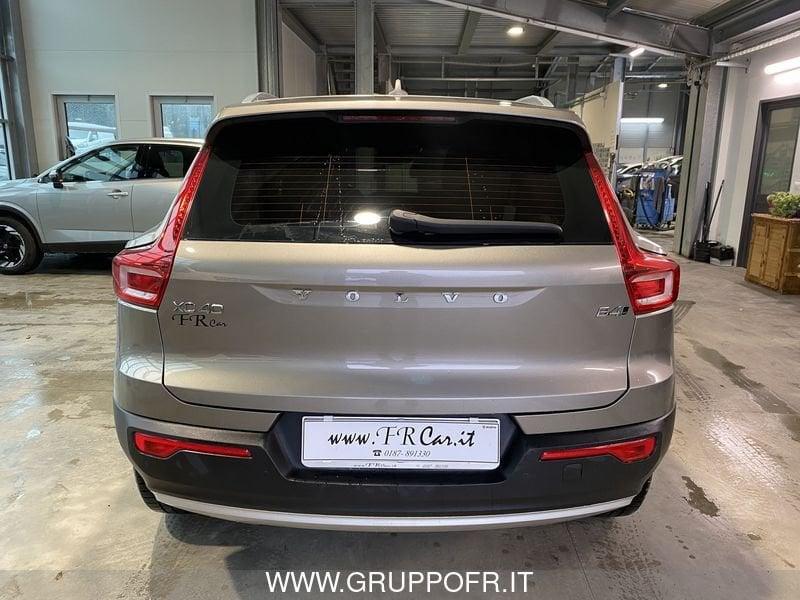 Volvo XC40 B4 AWD Geartronic Momentum Pro