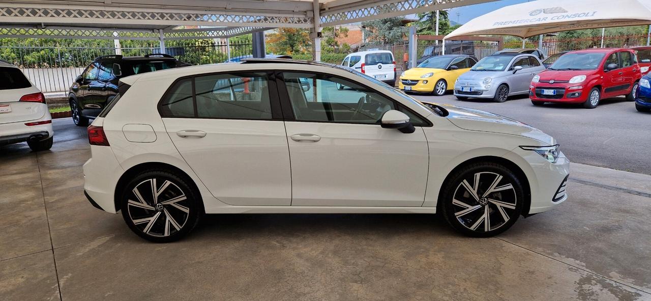 Volkswagen Golf 8 2.0 TDI 116cv Style Sport
