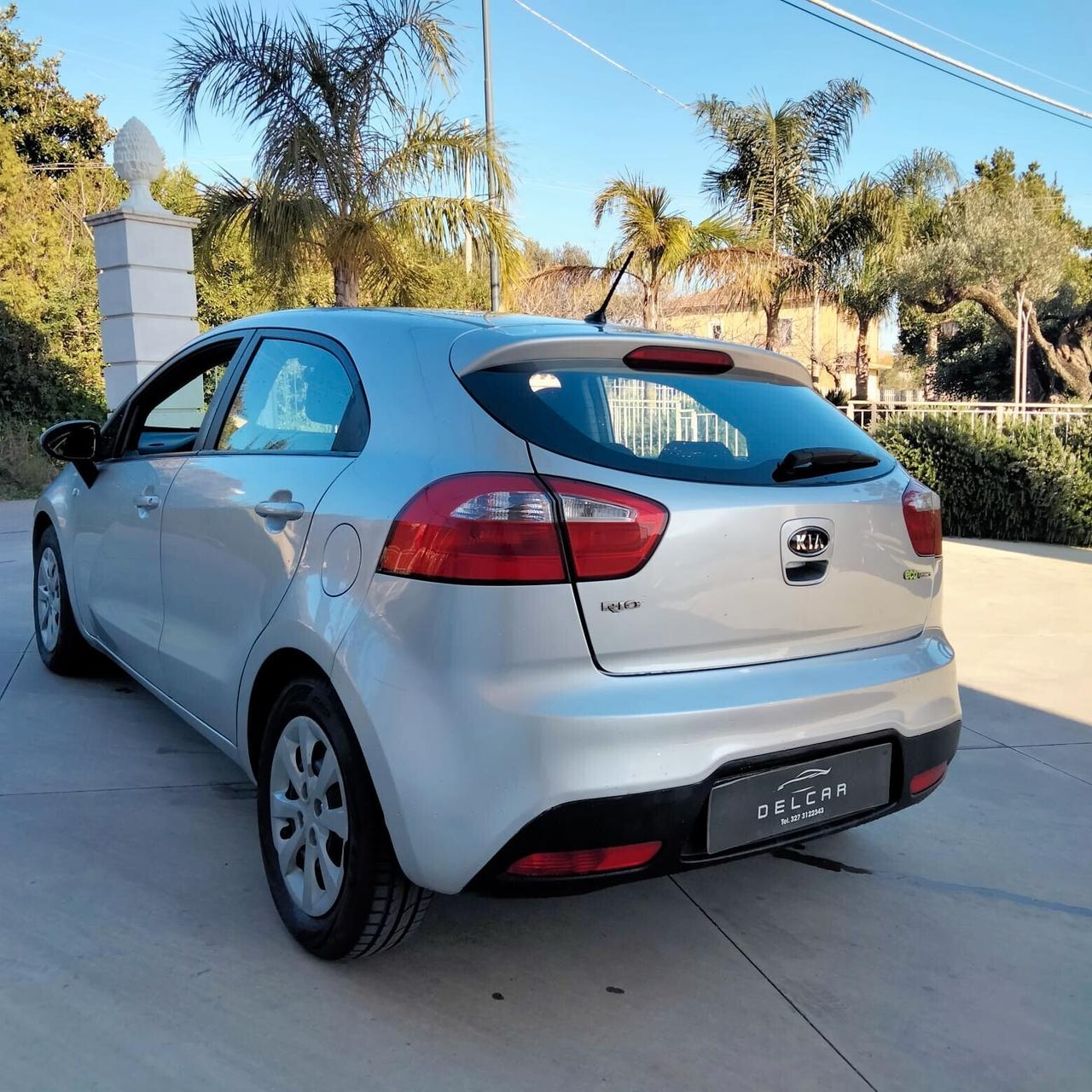 Kia Rio 1.1 CRDi WGT 5p. LX