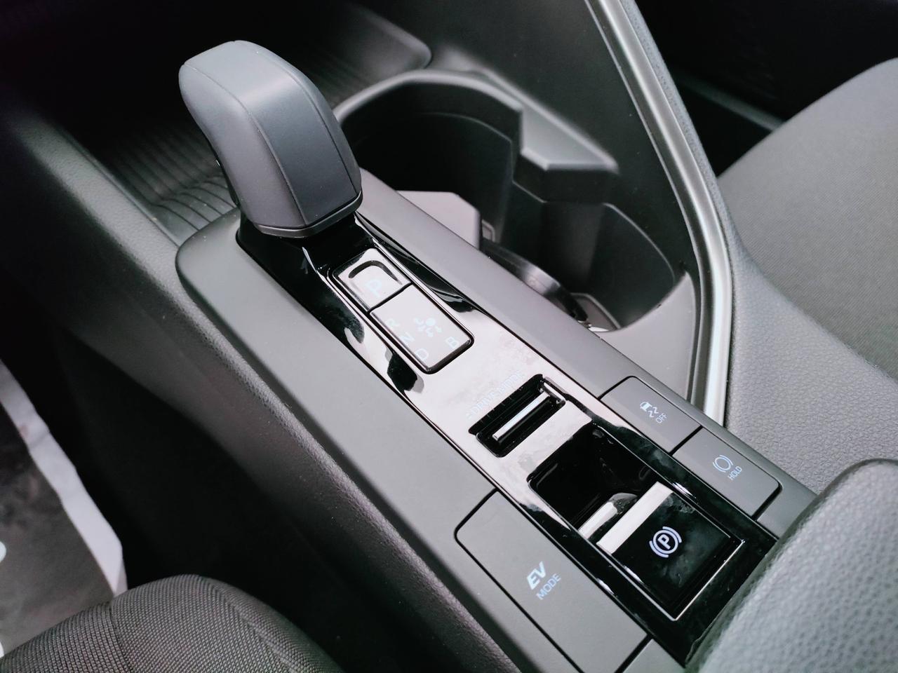 TOYOTA C-HR II - C-HR 1.8 hev Active fwd e-cvt