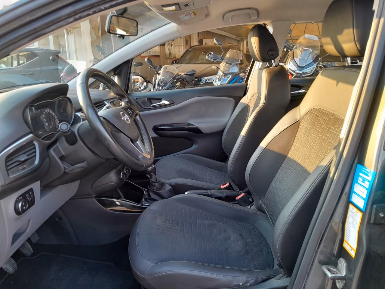 Opel Corsa 1.4 90CV GPL Tech 5 porte Innovation