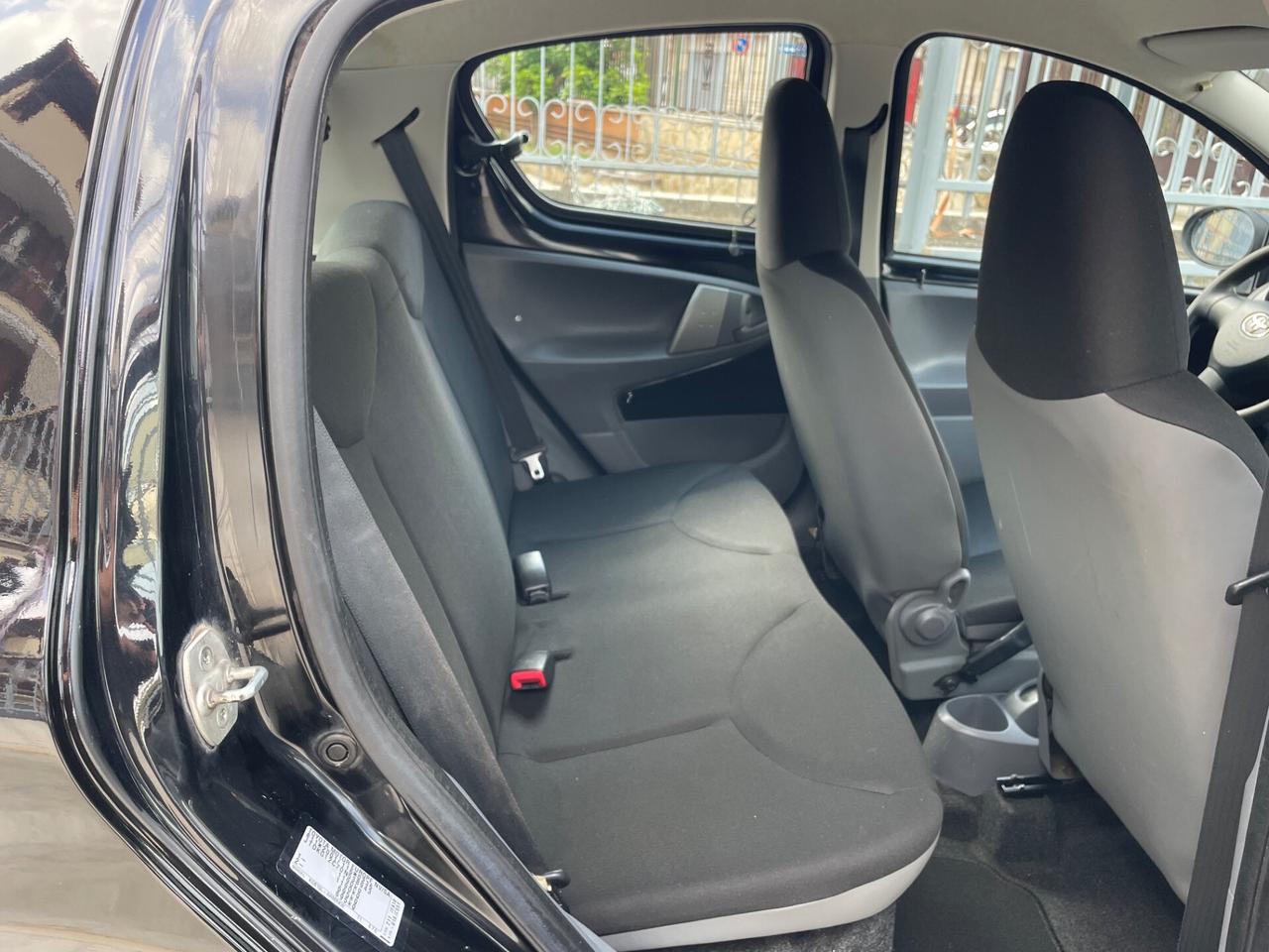Toyota Aygo 1.0 12V VVT-i 5 porte Sol Connect