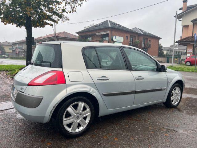 RENAULT Megane Mégane 1.4 16V 4p. Luxe Dynamique