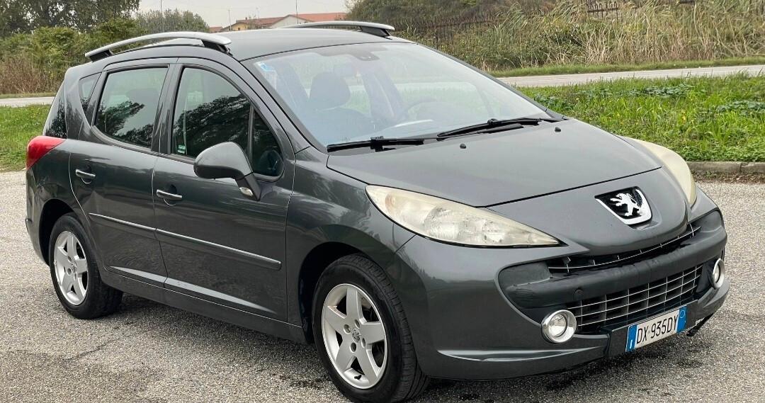 Peugeot 207 1.4 8V 75CV 5p. X Line