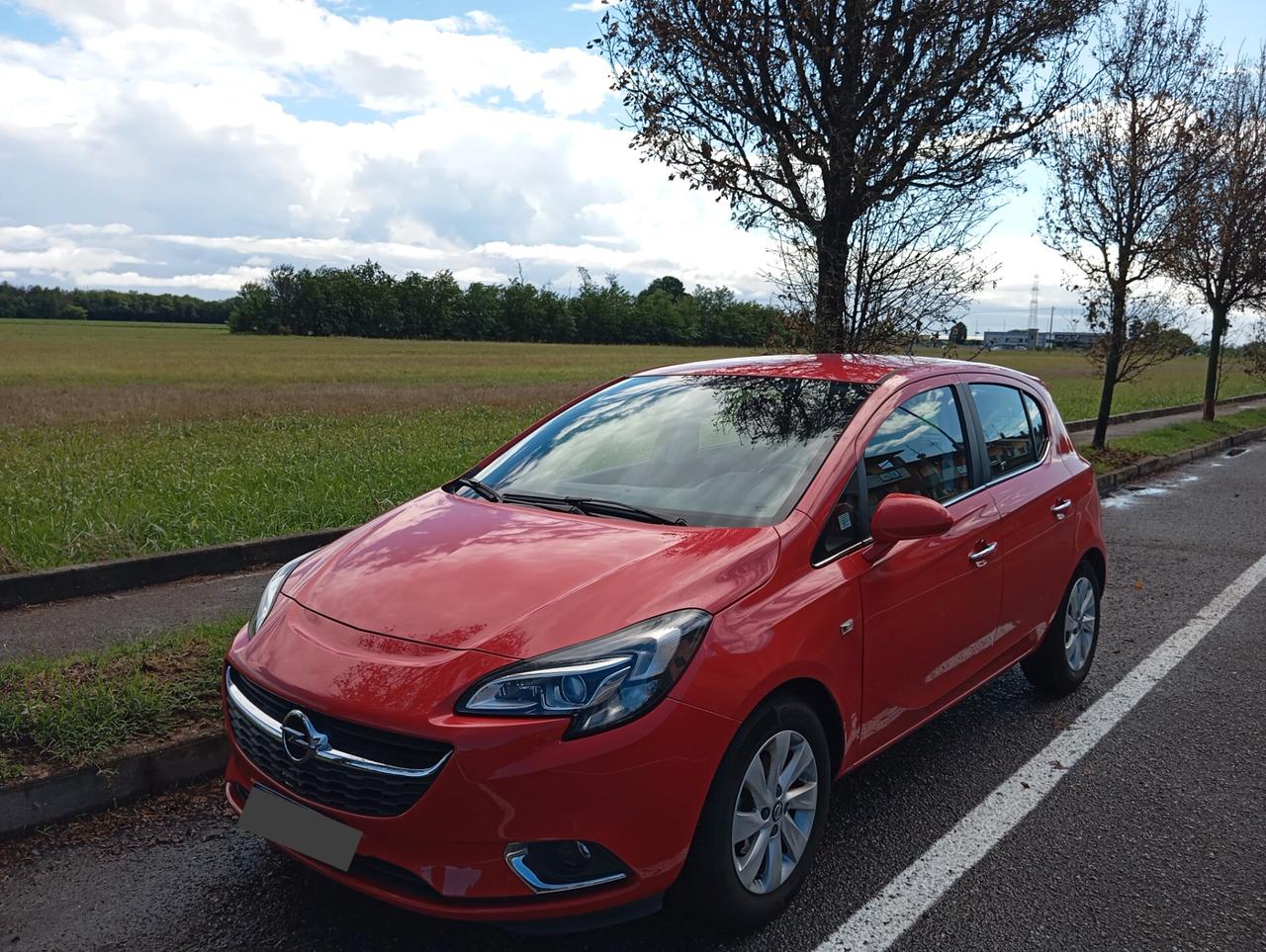 Opel Corsa 1.4 5 porte Cosmo Permute