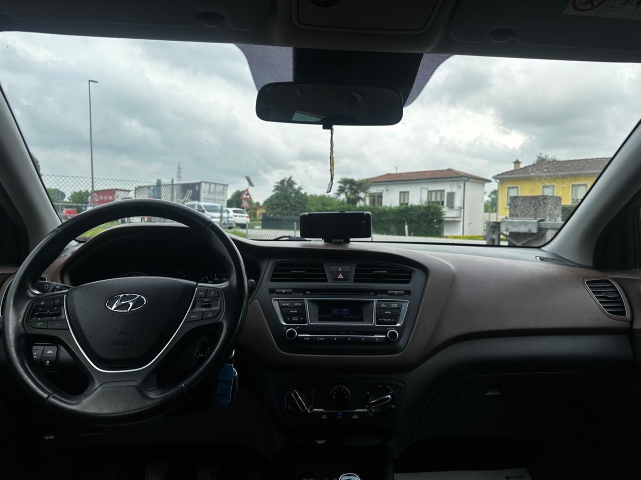 Hyundai i20 1.1 CRDi 12V 5 porte Comfort