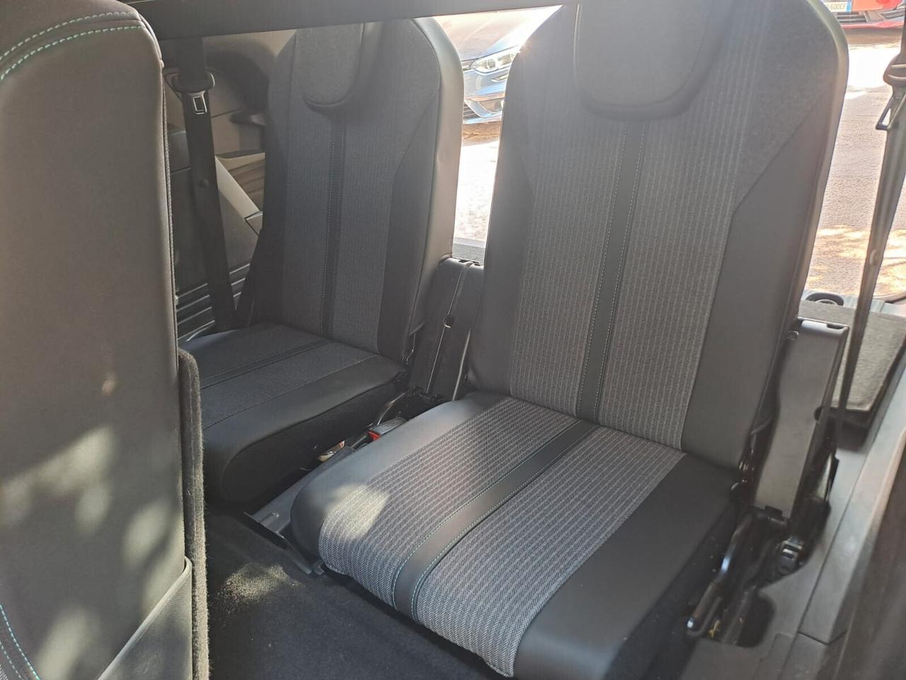Peugeot 5008 1.5 HDi Allure 7 posti