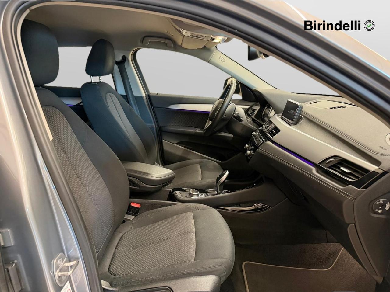 BMW X2 (F39) - X2 sDrive18d Business-X