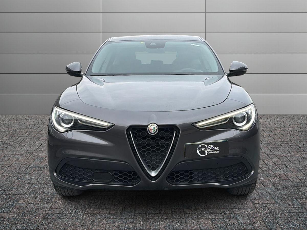 ALFA ROMEO Stelvio 2.2 t Business Q4 190cv auto my19