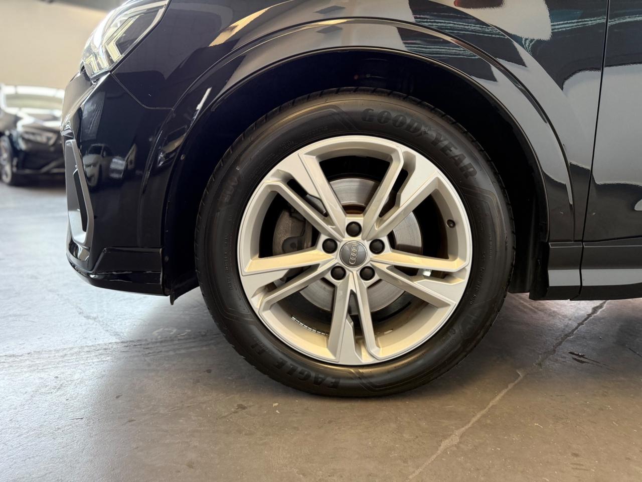 Audi Q3 40 TDI quattro S tronic S line edition