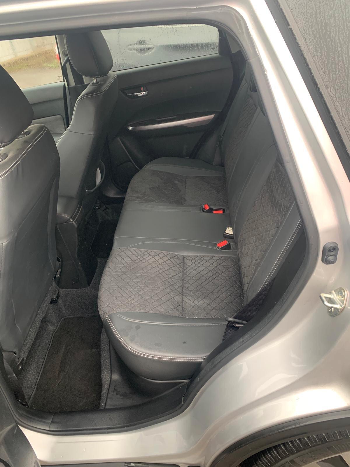 Suzuki Vitara benzina e gpl-top full optional-anno 2019-98000km-tenuto come nuovo