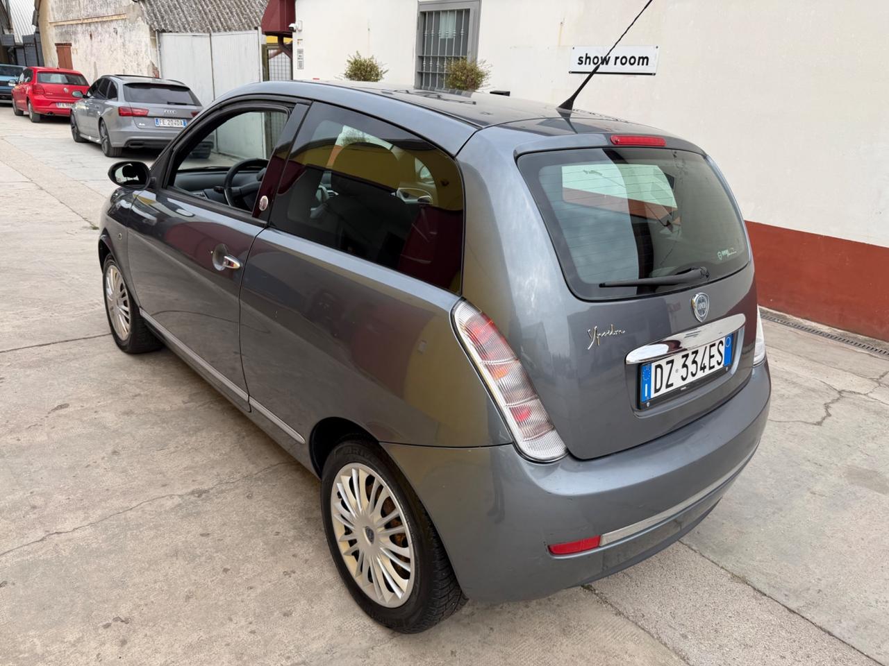 Lancia Ypsilon 1.4 Argento Ecochic GPL