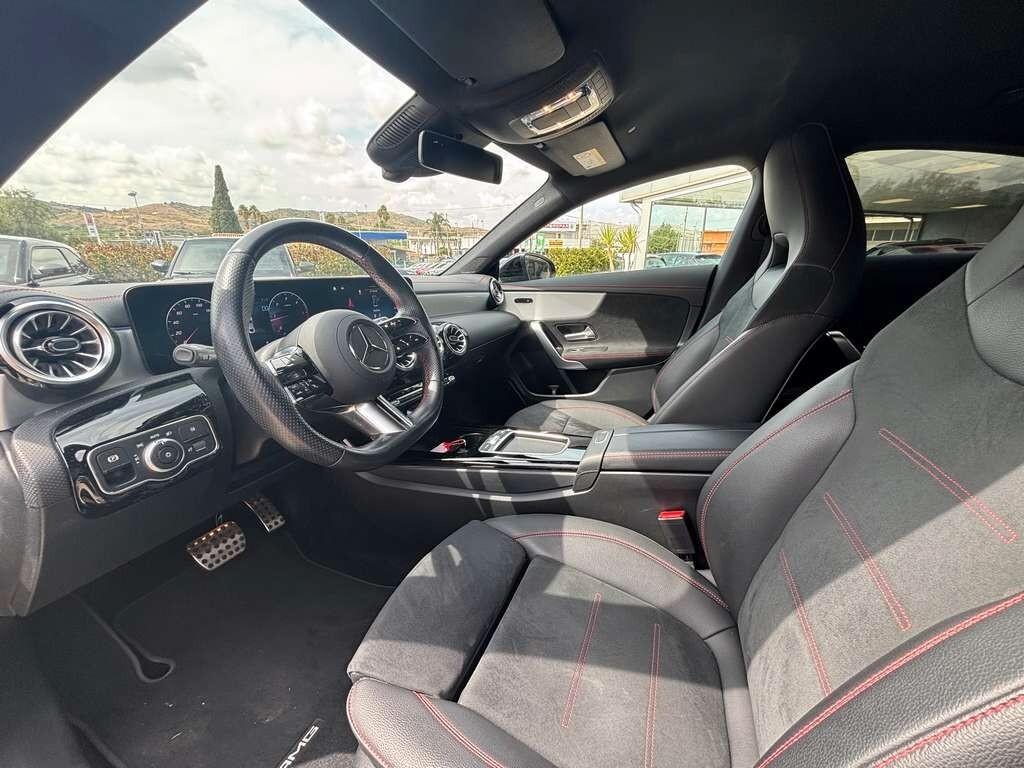 Mercedes-benz CLA 200 d Automatic Premium 2024 / KM 50.000 Tua a solo 349 Euro al mese