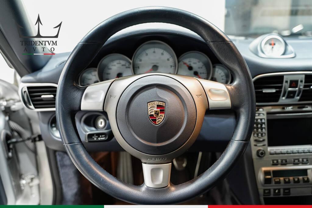 Porsche 911 Coupe 3.8 Carrera 4S