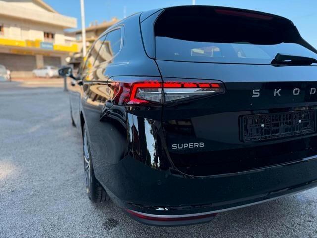 Skoda Superb 2.0 TSI DSG 4x4 Wagon Laurin&Klement