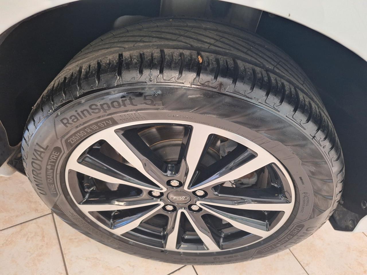 Ford Kuga 1.5 TDCI 120 CV S&S 2WD ST-Line