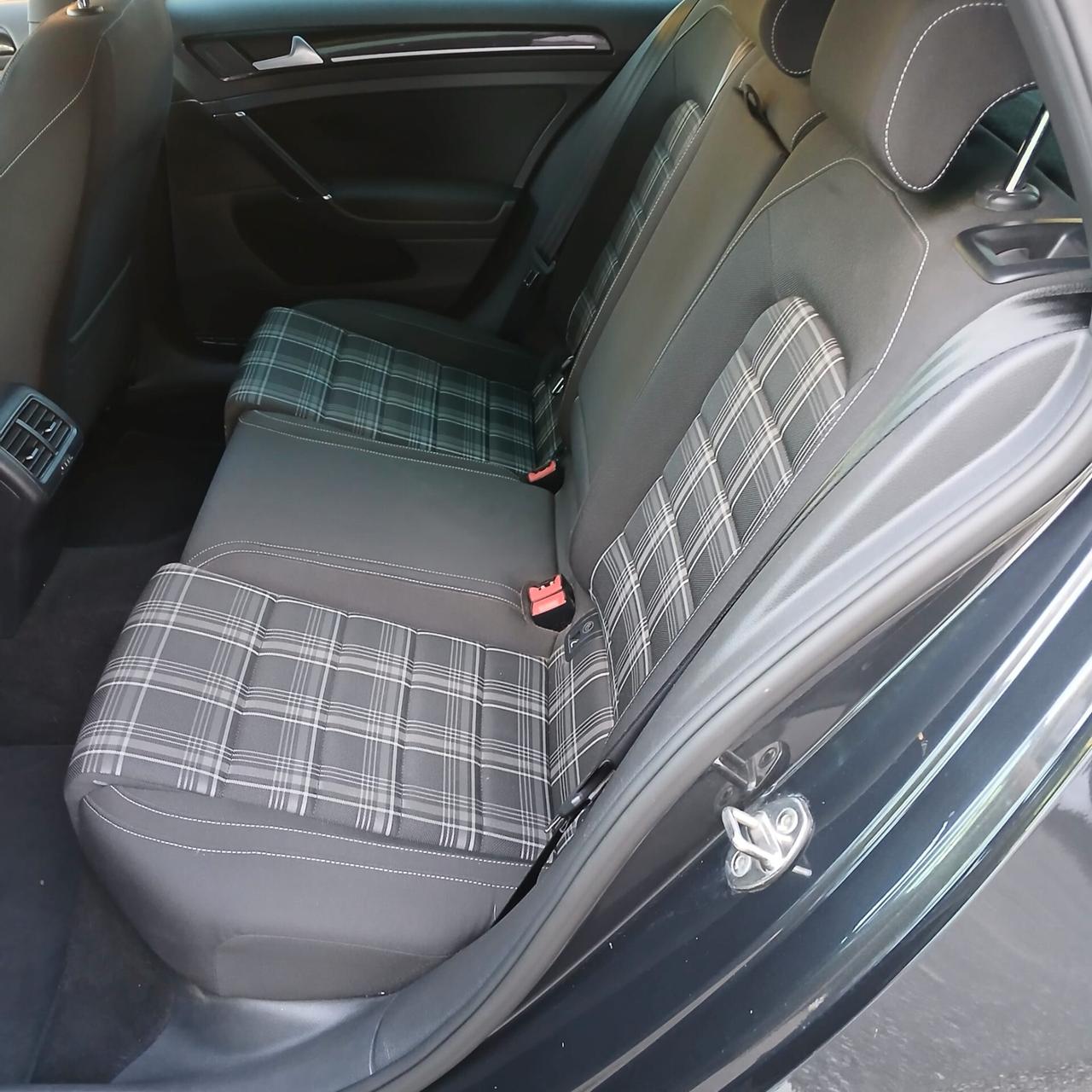 Volkswagen Golf GTD 2.0 TDI 5p. BlueMotion Technology