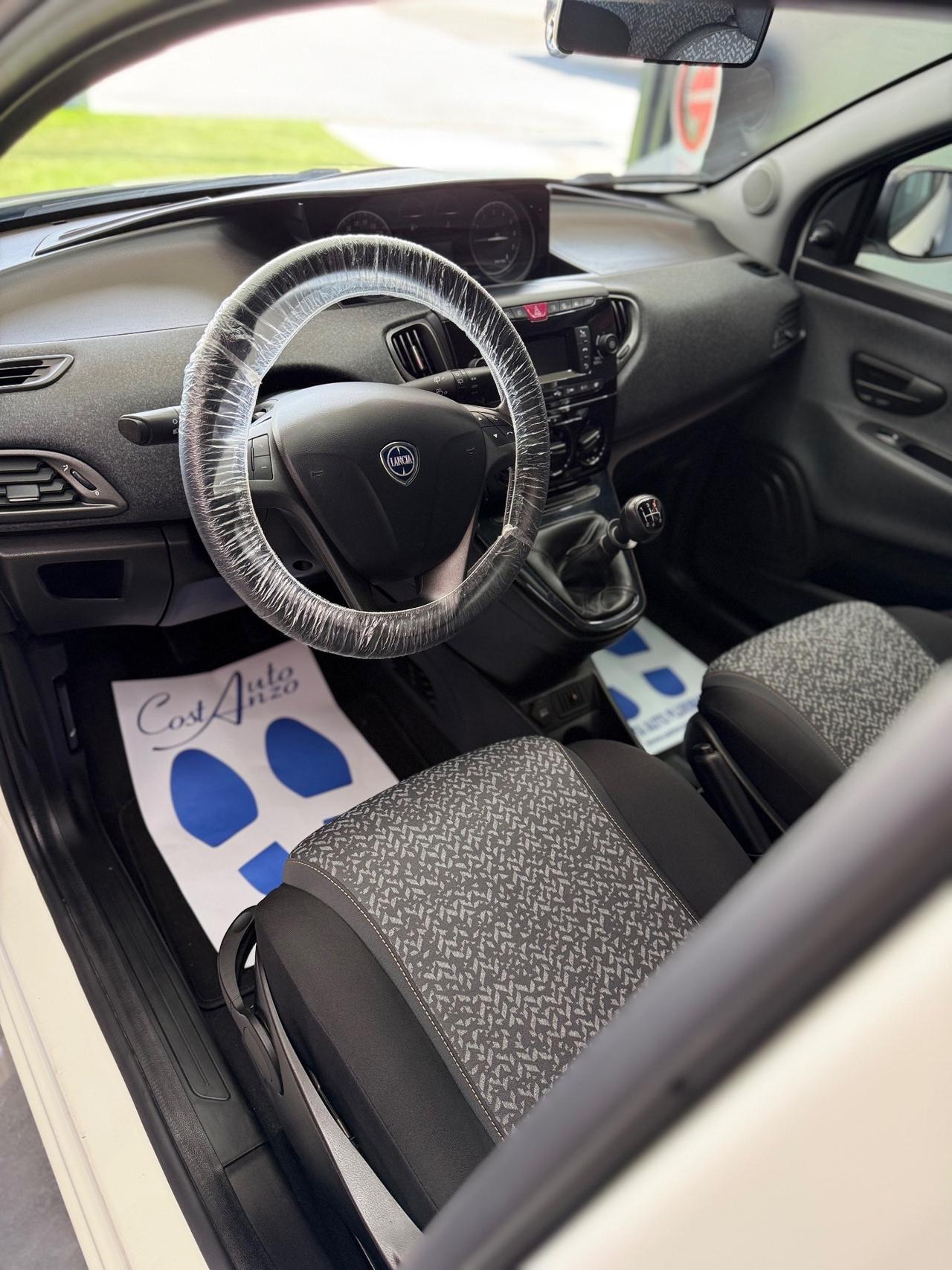 Lancia Ypsilon 1.2 Benz 69cv Platinum 11/2020 Nuova