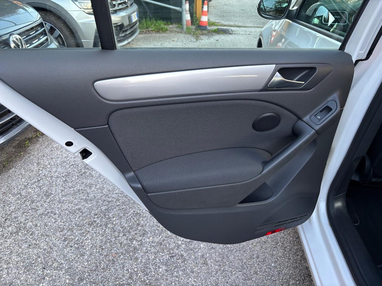 Volkswagen Golf 1.6 TDI 5p. OK NEOPATENTATI