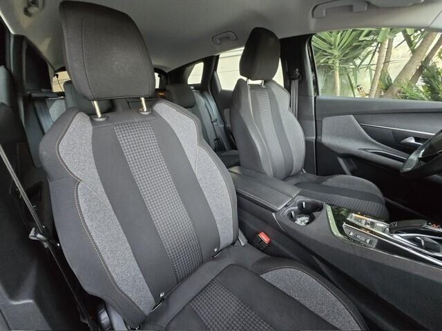 Peugeot 3008 BlueHDi 130 S&S EAT8 Active Pack