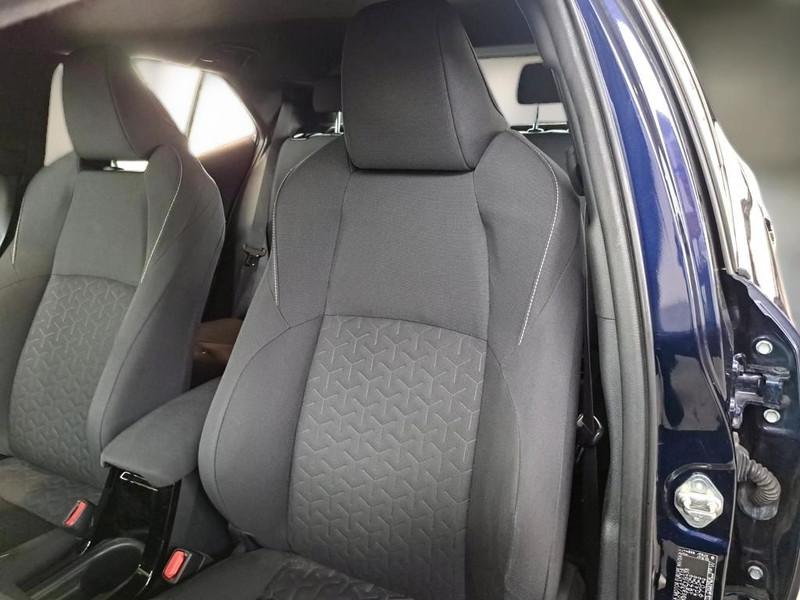 TOYOTA COROLLA 1.8 HYBRID BUSINESS AUTO 5 PORTE BERLINA