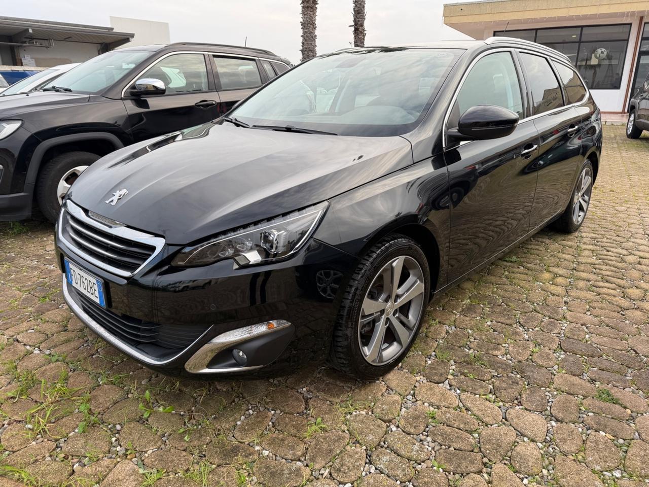 Peugeot 308 BlueHDi 120 S&S SW Allure