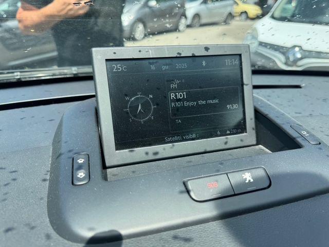 PEUGEOT 5008 BlueHDi 120 CV AUTOMATICA