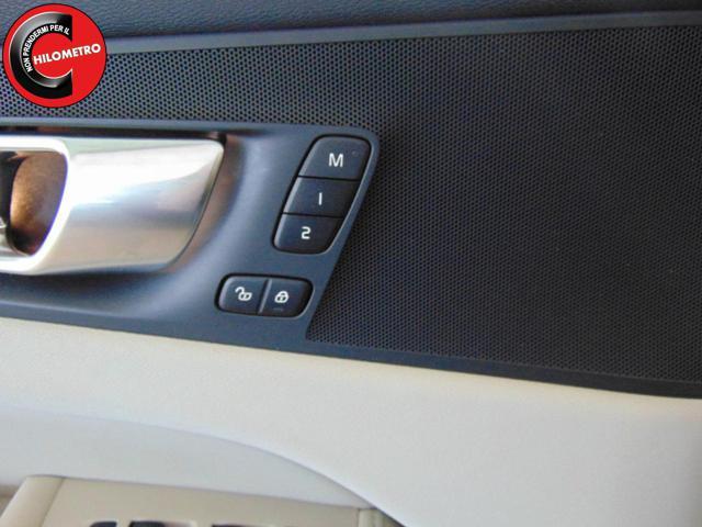 VOLVO XC60 XC60 2.0 b4 Plus Dark auto N1 AUTOCARRO